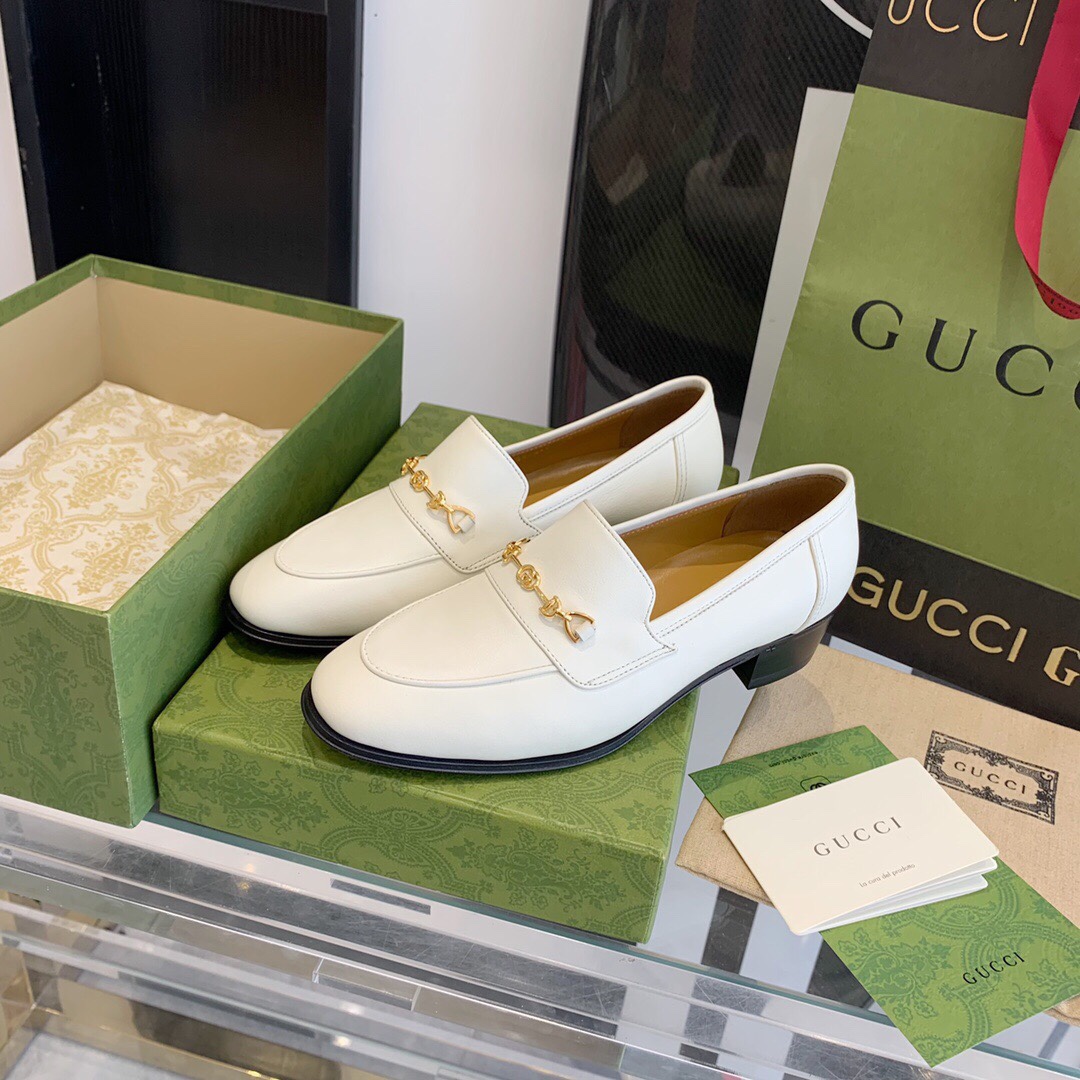 Gucci Women's Loafer With Horsebit - PerfectKickZ
