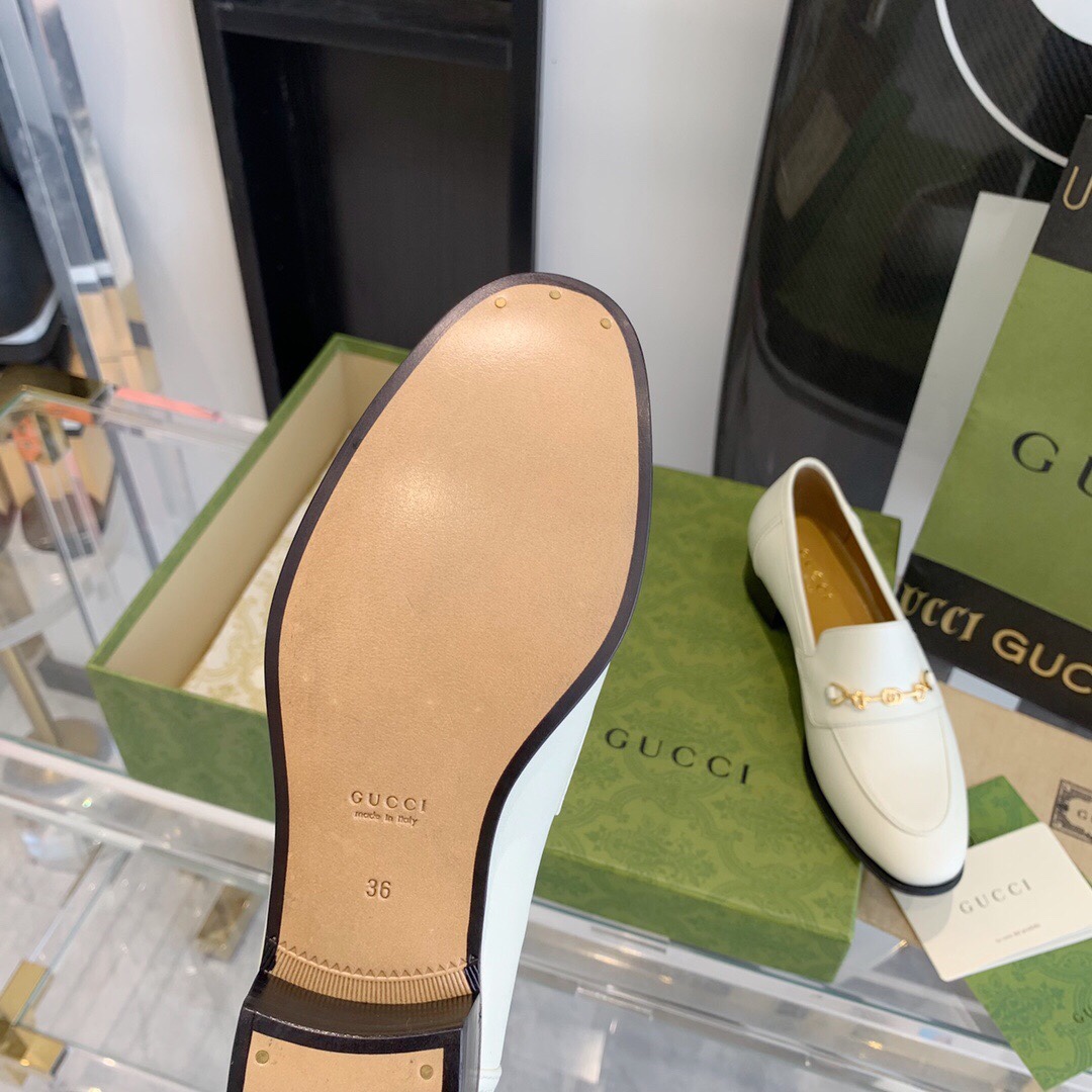 Gucci Women's Loafer With Horsebit - PerfectKickZ