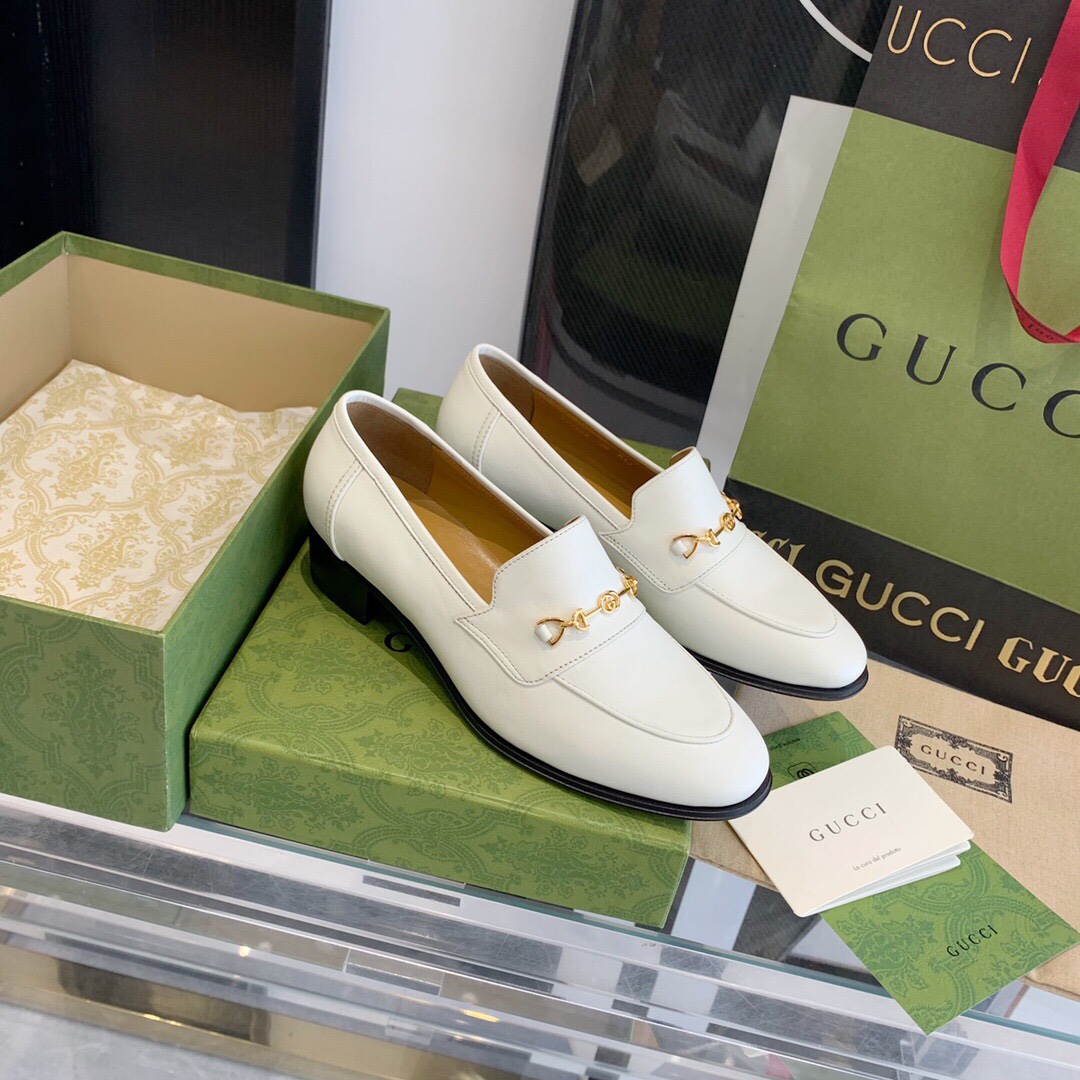 Gucci Women's Loafer With Horsebit - PerfectKickZ