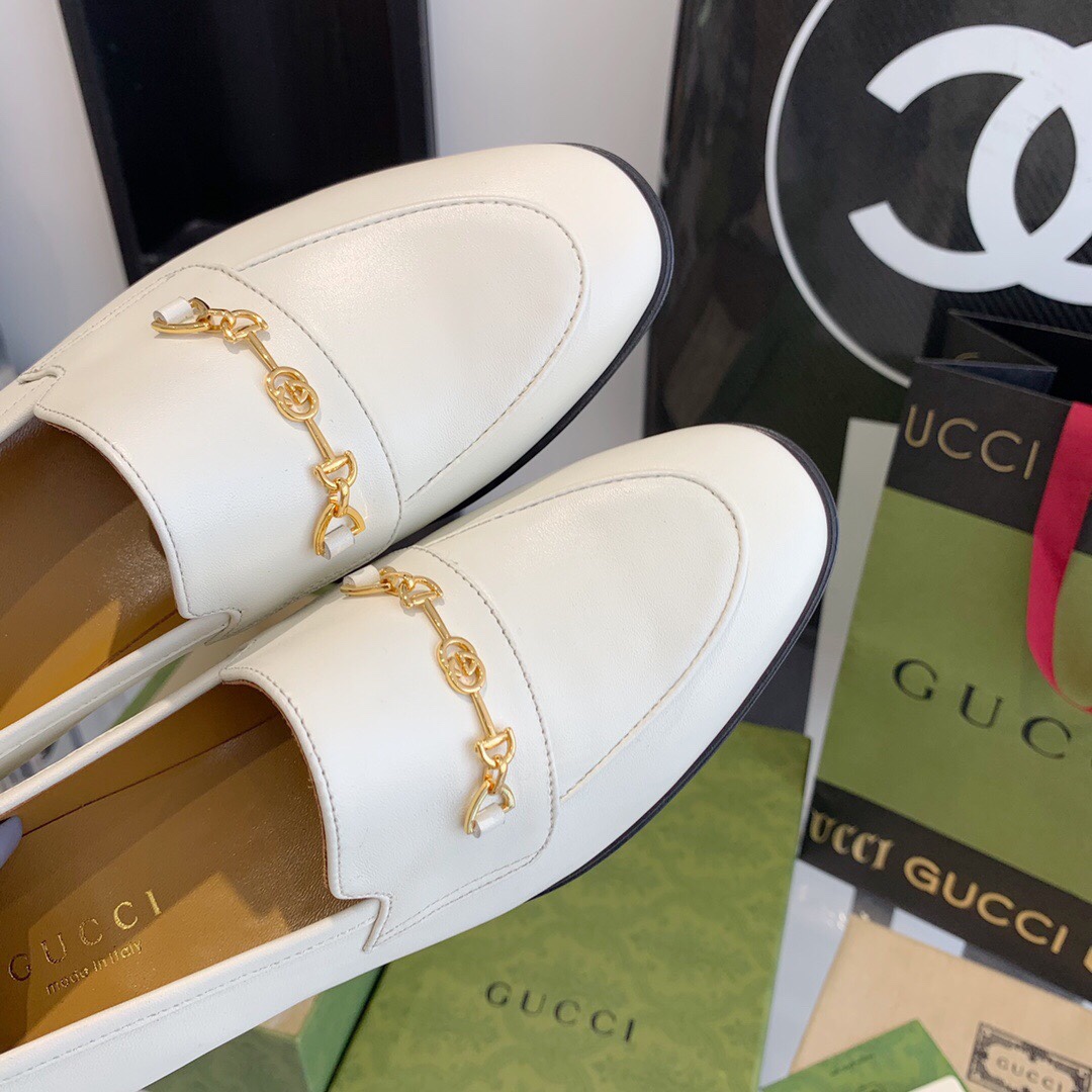 Gucci Women's Loafer With Horsebit - PerfectKickZ