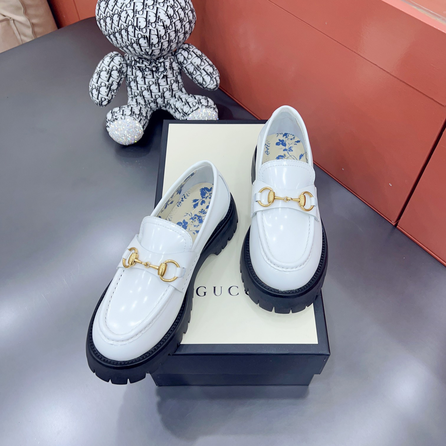 Gucci Leather Lug Sole Horsebit Loafer - PerfectKickZ