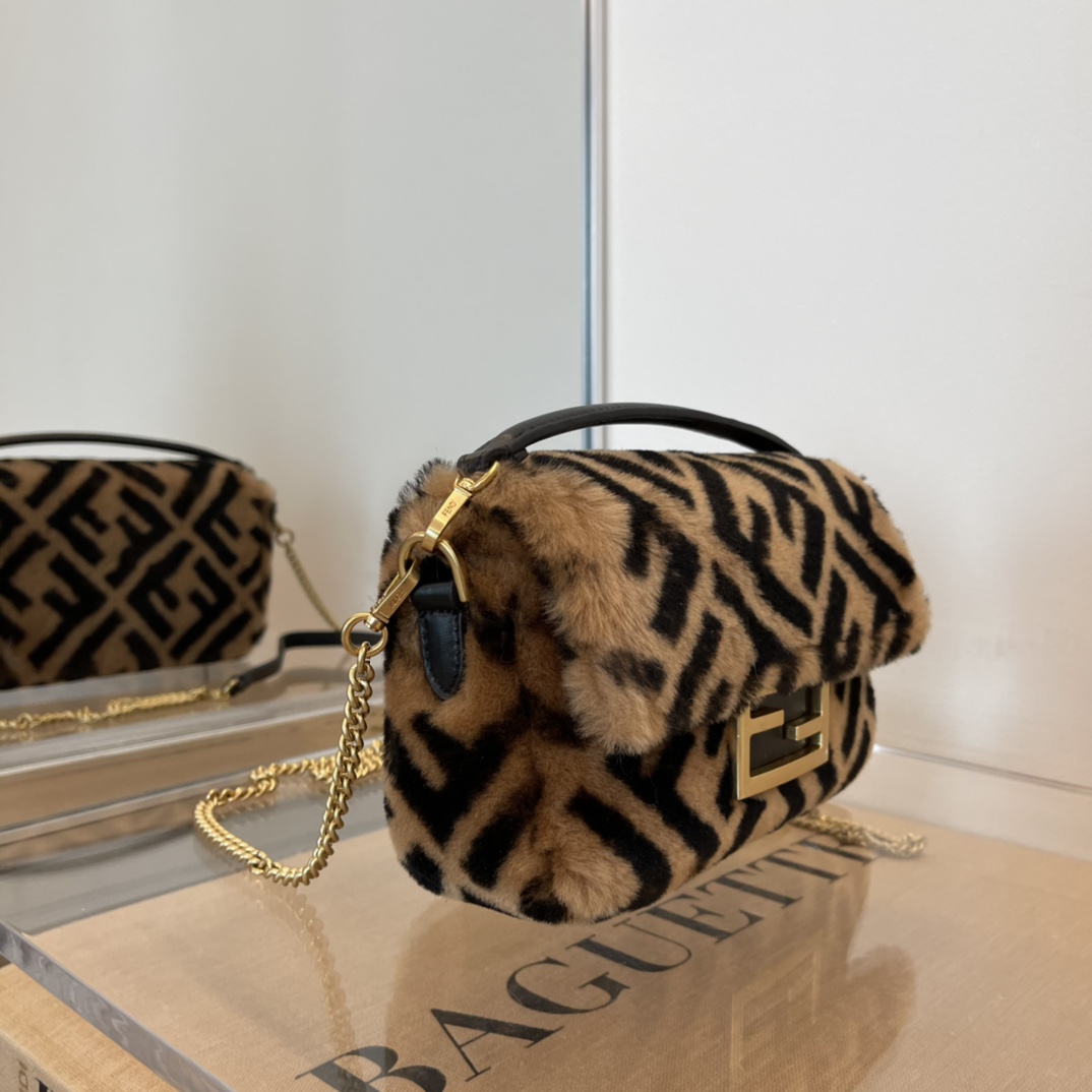 Fendi Baguette Brown Sheepskin Bag - PerfectKickZ