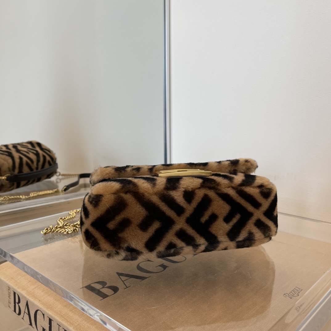Fendi Baguette Brown Sheepskin Bag - PerfectKickZ