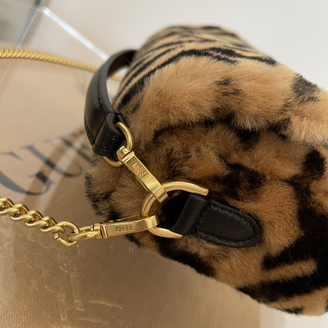 Fendi Baguette Brown Sheepskin Bag - PerfectKickZ