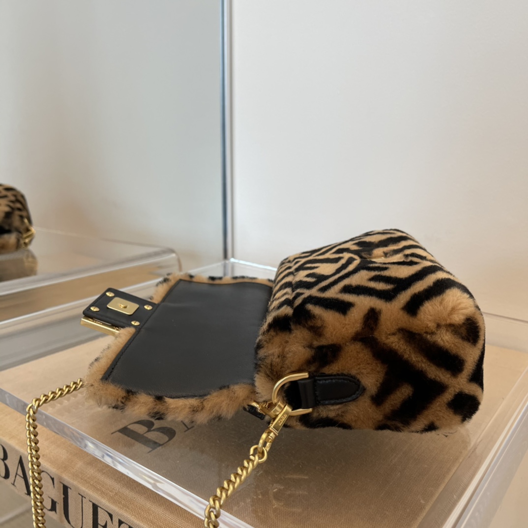 Fendi Baguette Brown Sheepskin Bag - PerfectKickZ