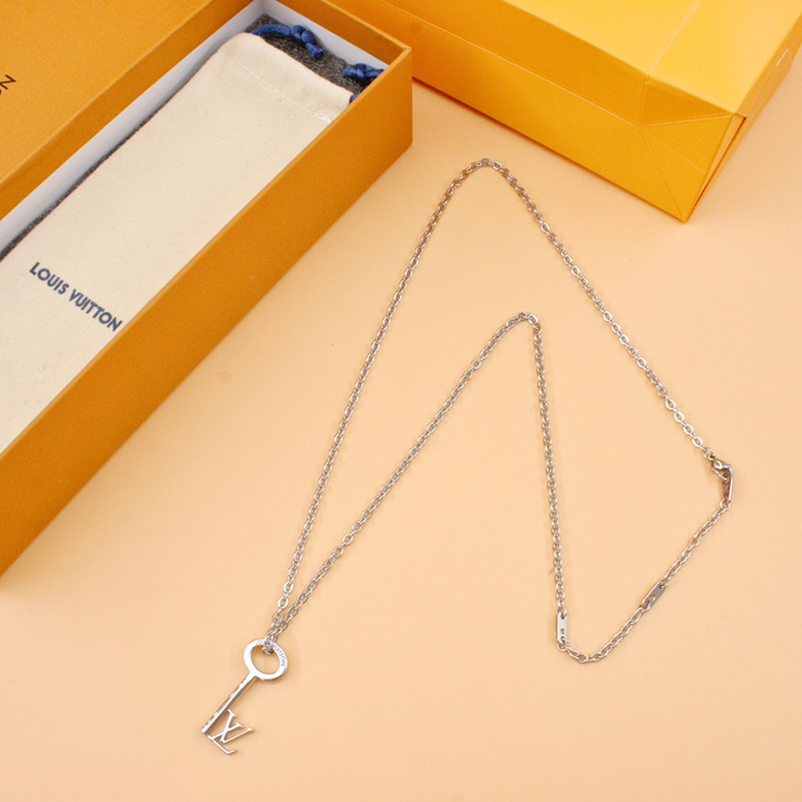 Louis Vuitton LV Key Pendant     M00678 - PerfectKickZ