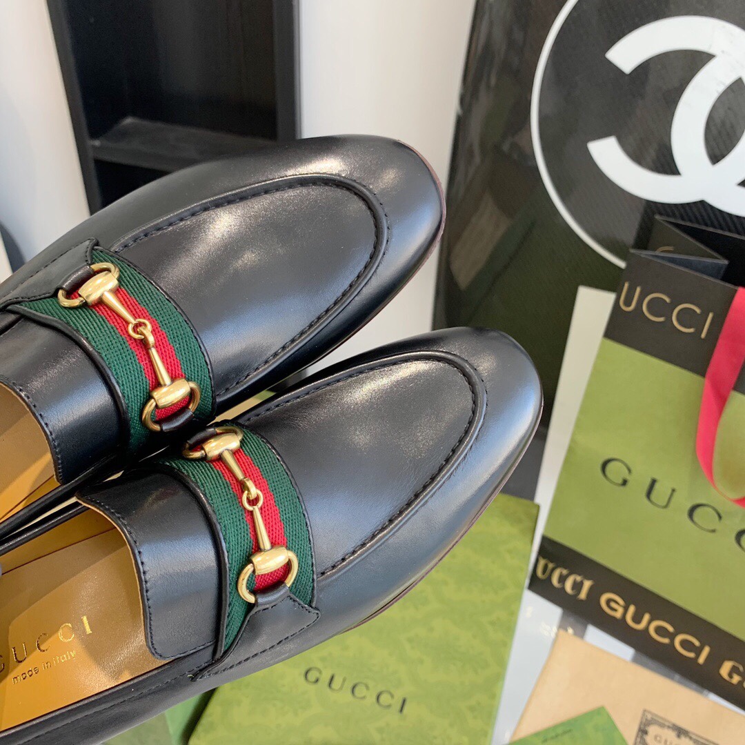 Gucci Loafer With Horsebit And Web - 