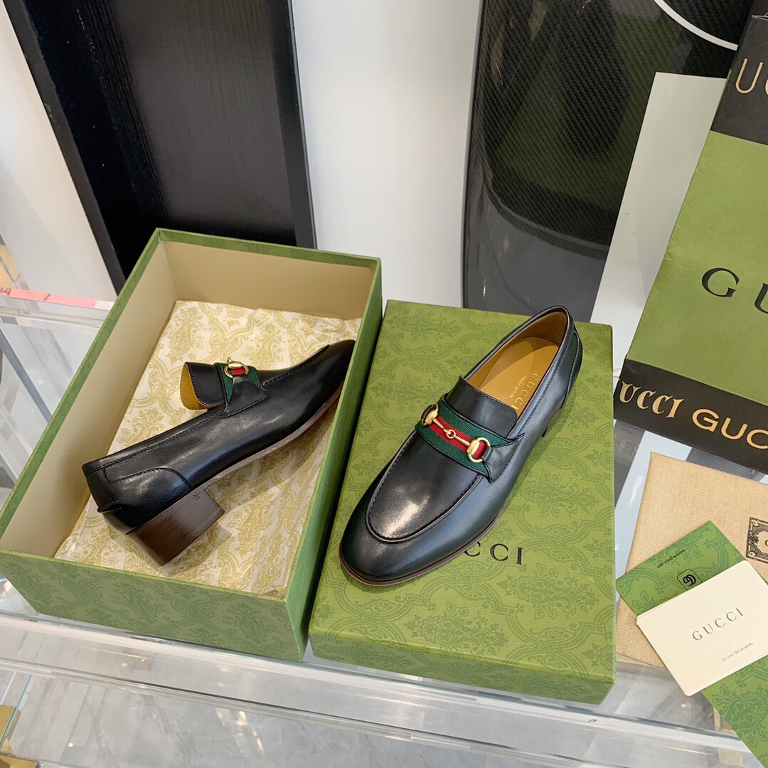 Gucci Loafer With Horsebit And Web - 