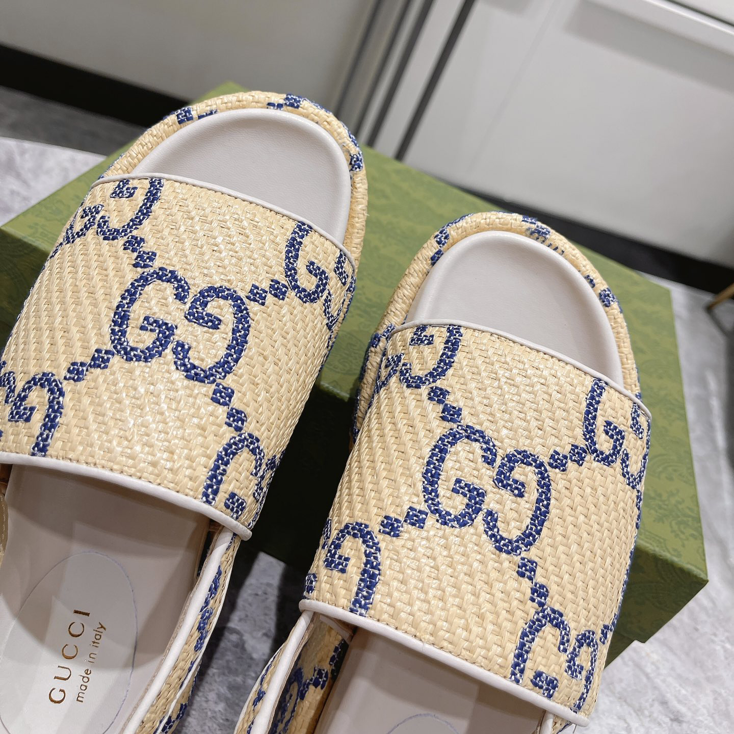Gucci GG Platform Sandal - PerfectKickZ