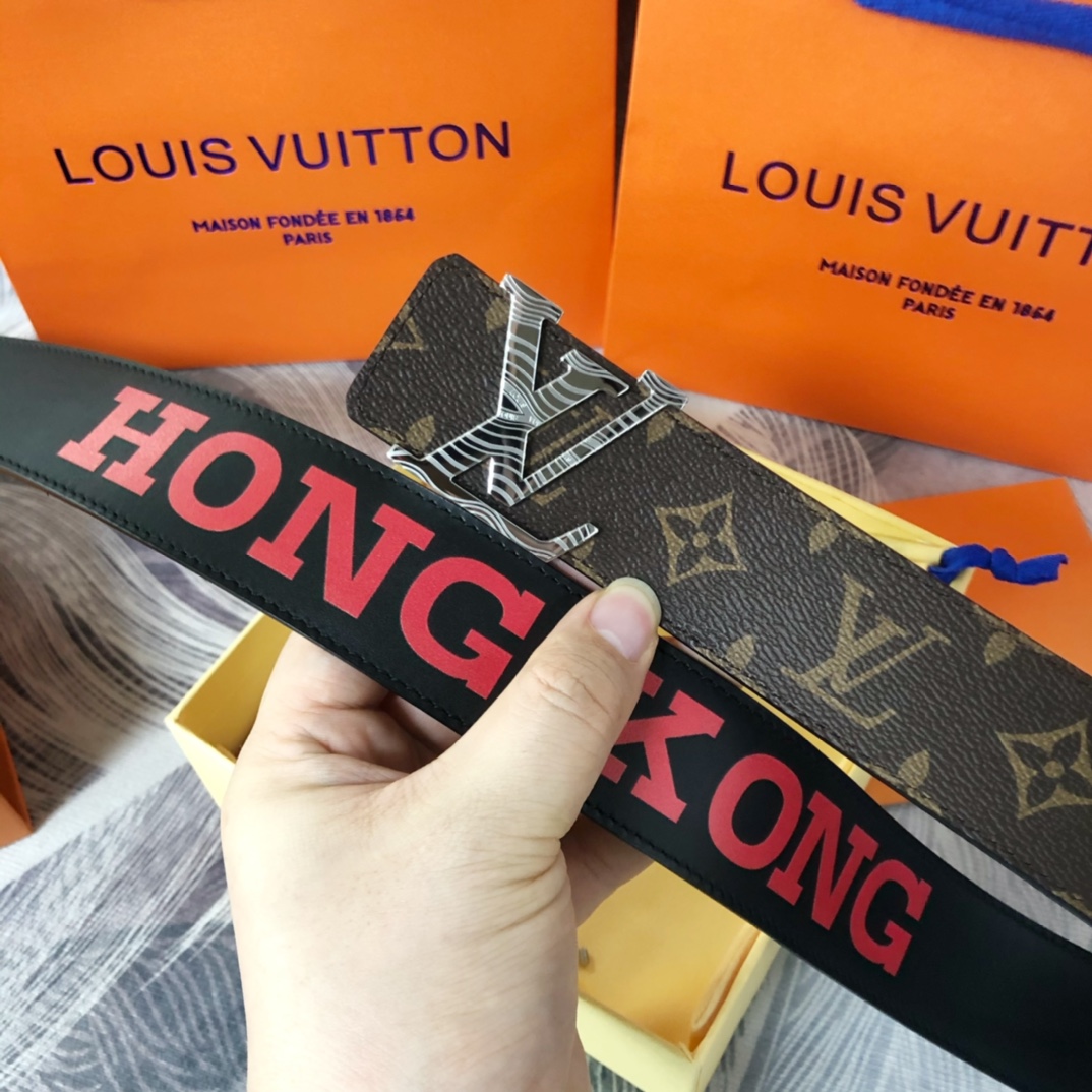 Louis Vuitton LV Pyramide Cities Exclusive 40MM Reversible Belt—Hong Kong - PerfectKickZ