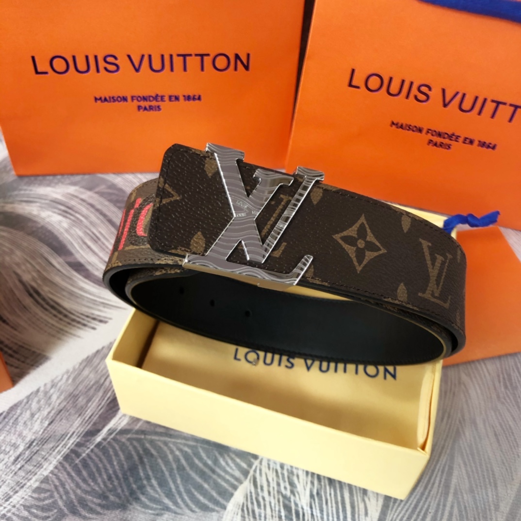 Louis Vuitton LV Pyramide Cities Exclusive 40MM Reversible Belt—Hong Kong - PerfectKickZ