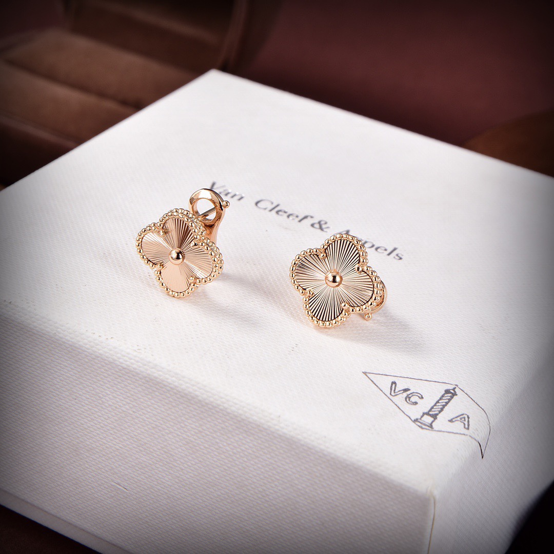 Van Cleef & Arpels Vintage Alhambra Earrings - PerfectKickZ