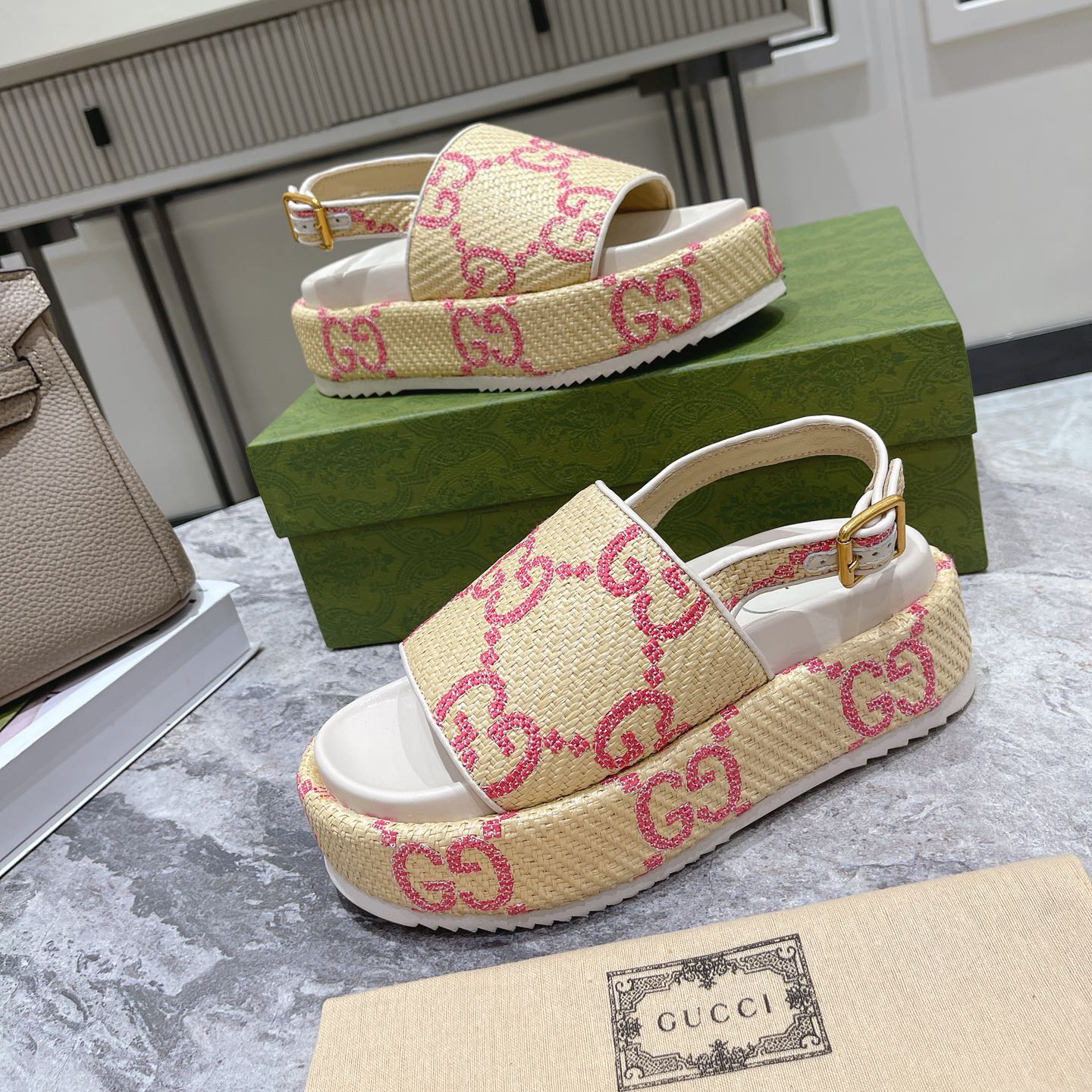Gucci GG Platform Sandal - PerfectKickZ