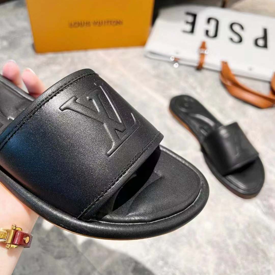 Louis Vuitton Magnetic Flat Mule    1AA1LT - PerfectKickZ