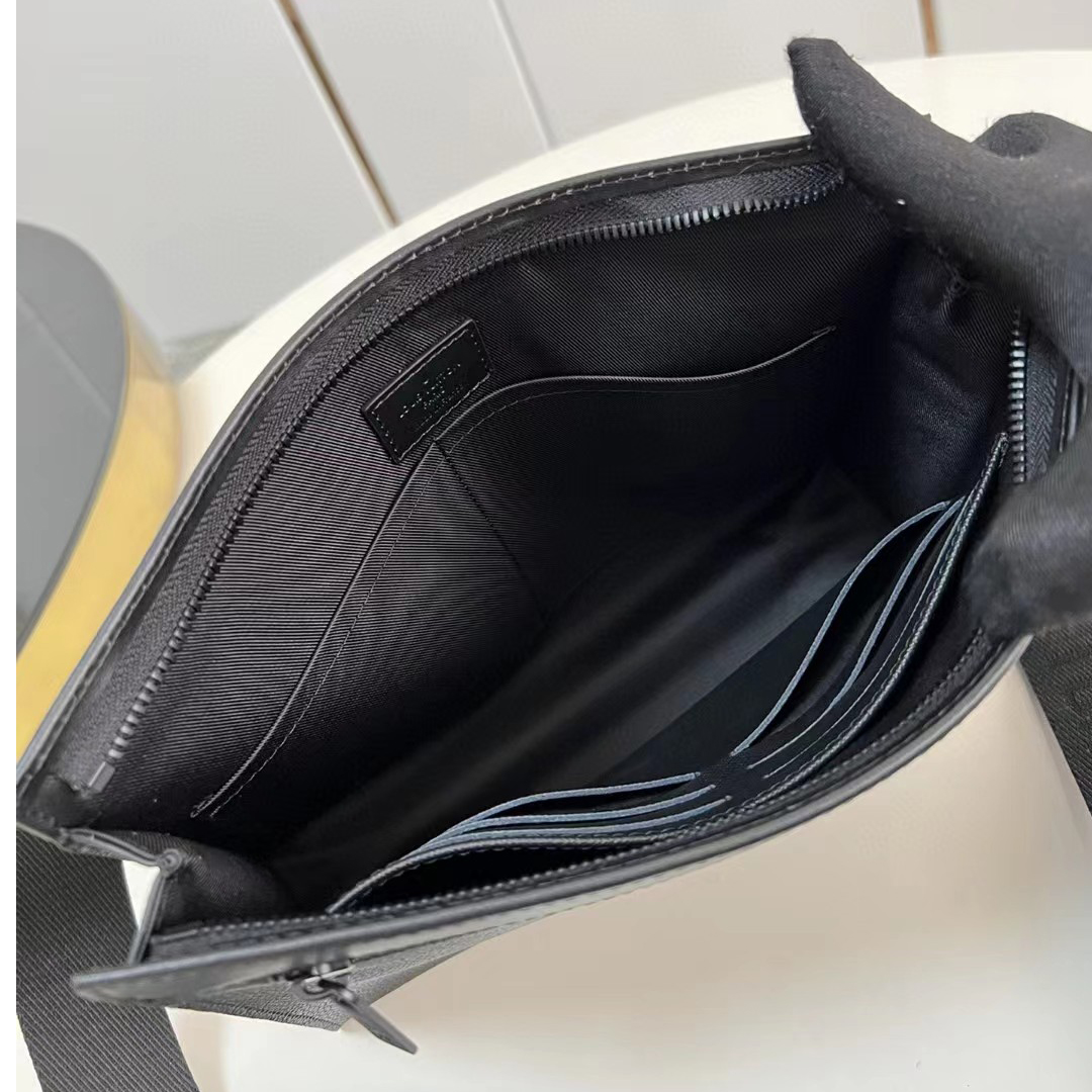 Louis Vuitton Messenger Voyage(28-21-6cm)    M59329 - PerfectKickZ