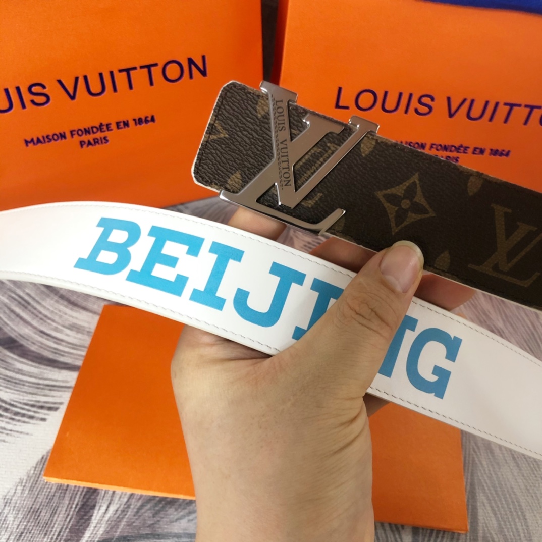 Louis Vuitton LV Pyramide Cities Exclusive 40MM Reversible Belt—Beijing - 