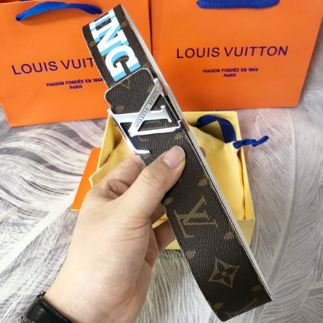 Louis Vuitton LV Pyramide Cities Exclusive 40MM Reversible Belt—Beijing - 
