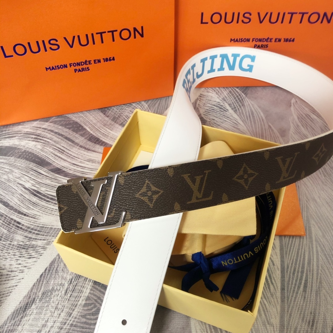 Louis Vuitton LV Pyramide Cities Exclusive 40MM Reversible Belt—Beijing - 