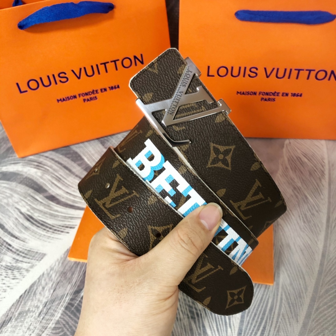 Louis Vuitton LV Pyramide Cities Exclusive 40MM Reversible Belt—Beijing - 