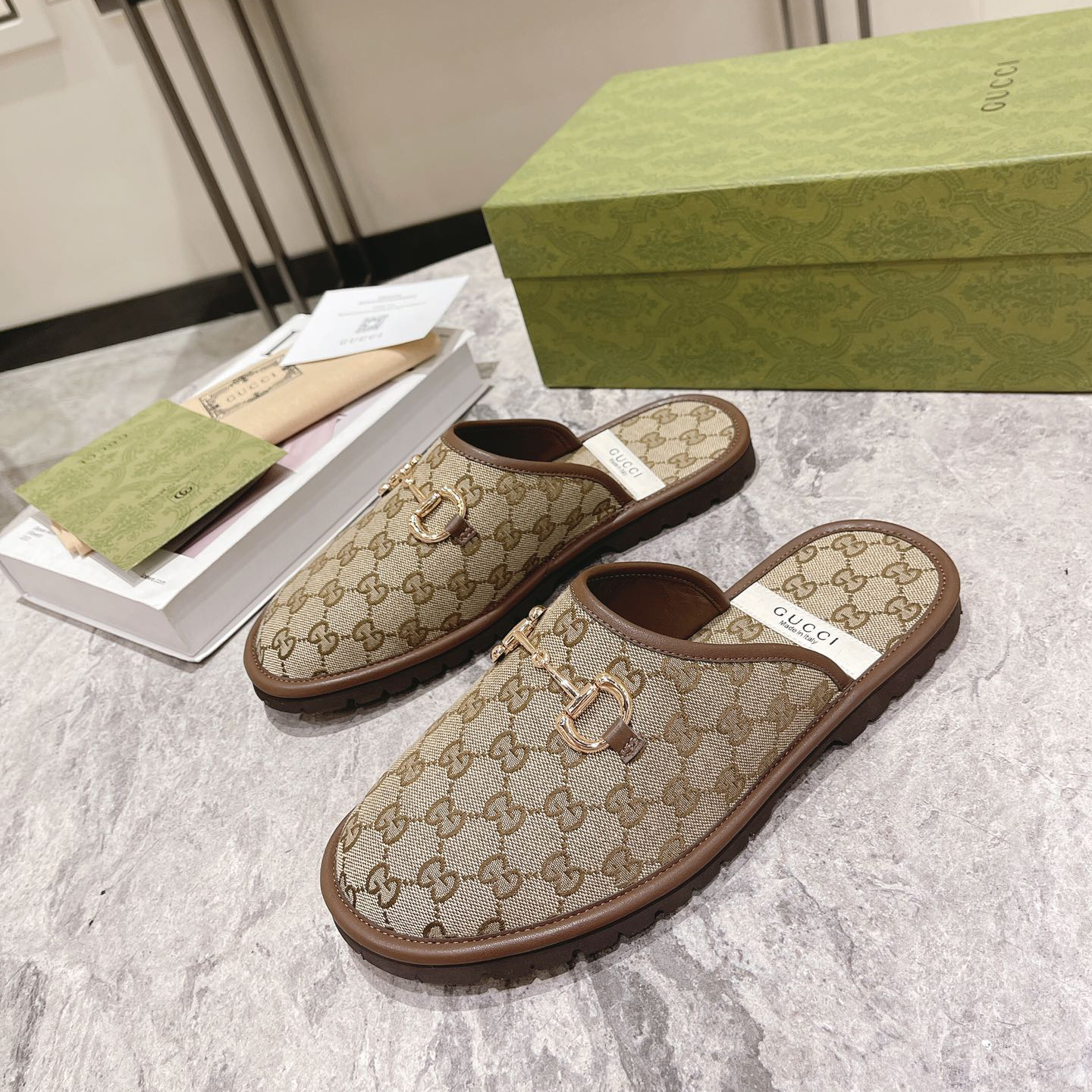 Gucci Men's Slipper With Horsebit - PerfectKickZ