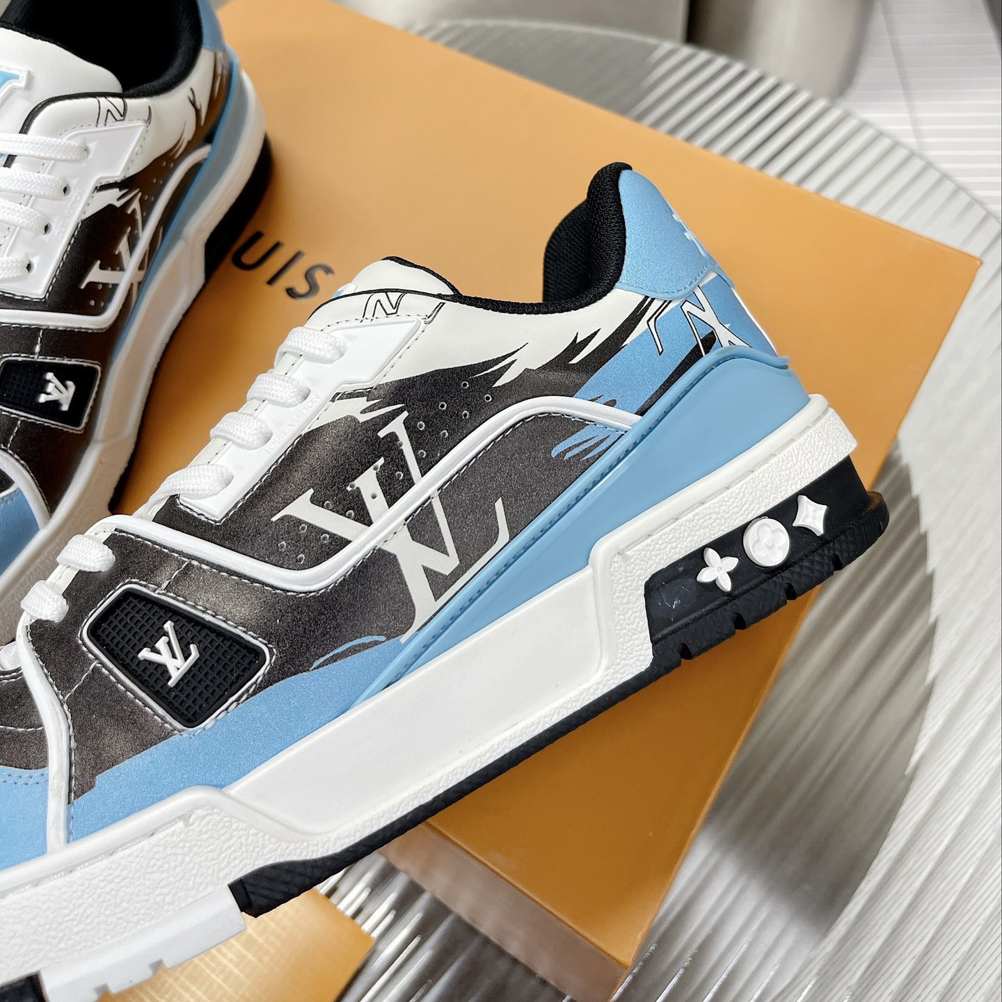 Louis Vuitton LV  Trainer Sneaker     1AA375 - PerfectKickZ
