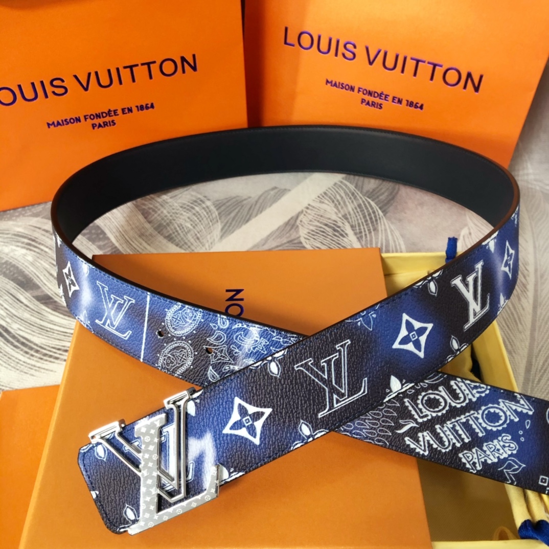 Louis Vuitton LV Initials Mng Bandana 40MM Reversible Belt   M0530T - PerfectKickZ