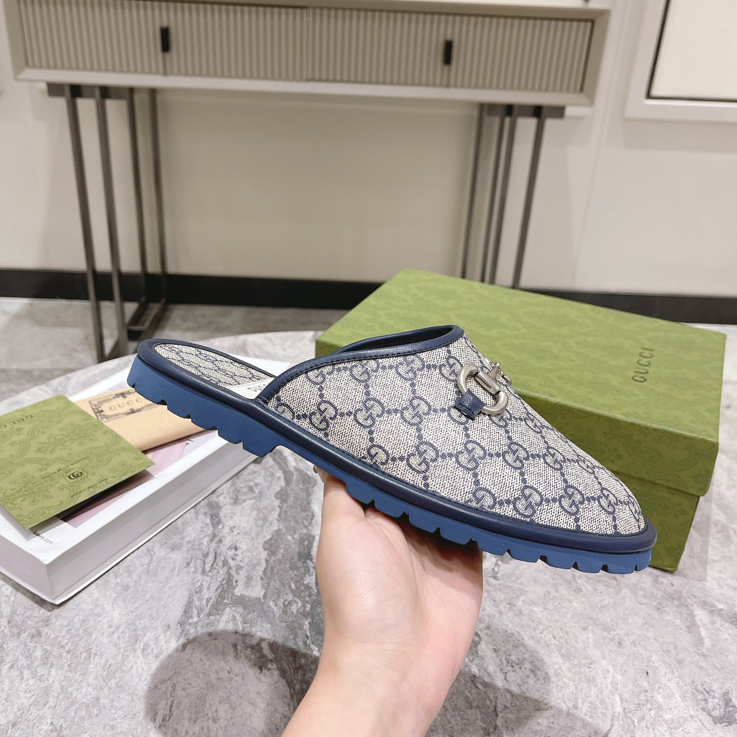 Gucci Men's Slipper With Horsebit - PerfectKickZ