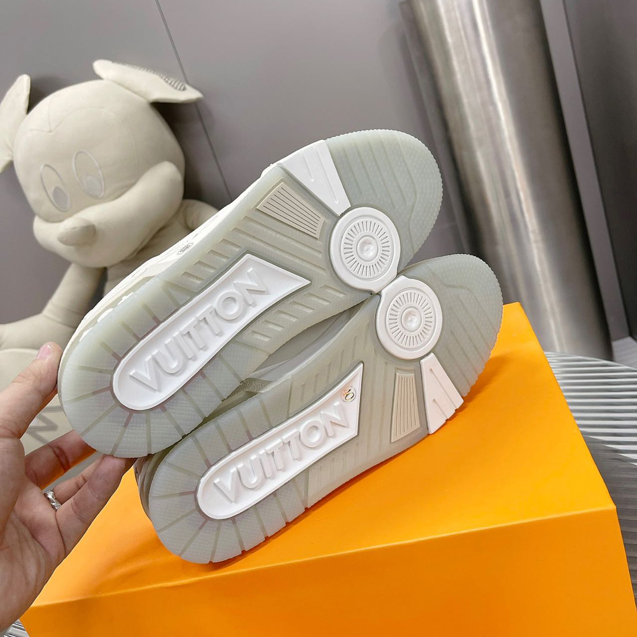 Louis Vuitton LV  Trainer Sneaker（Upon UK Size）    1A8WB3 - PerfectKickZ