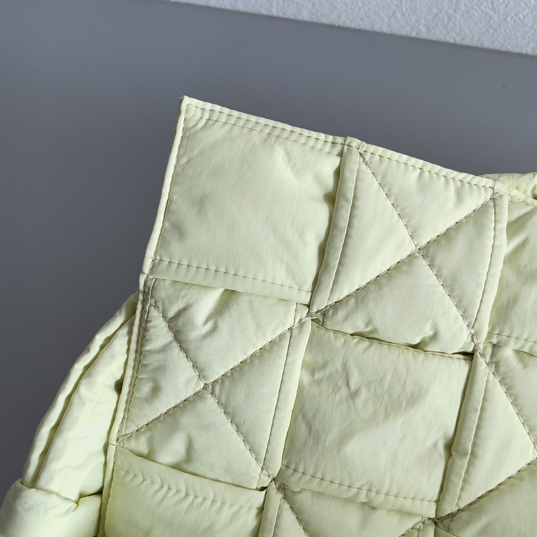 Bottega Veneta Padded Tech Cassette Padded Intreccio Nylon Cross-Body Bag(30-15-7.5cm) - PerfectKickZ