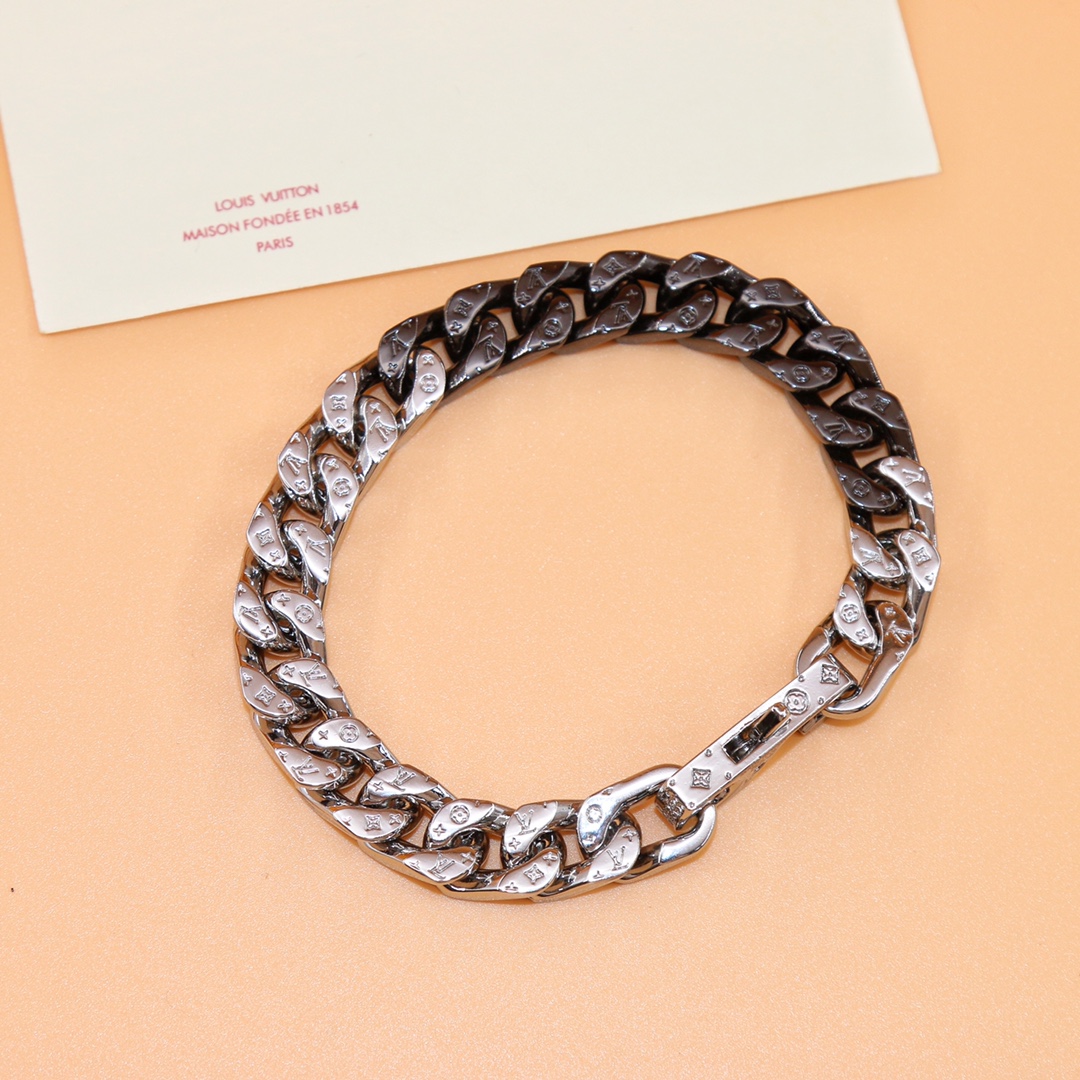 Louis Vuitton LV Chain Links Bracelet  21cm   M68273 - PerfectKickZ