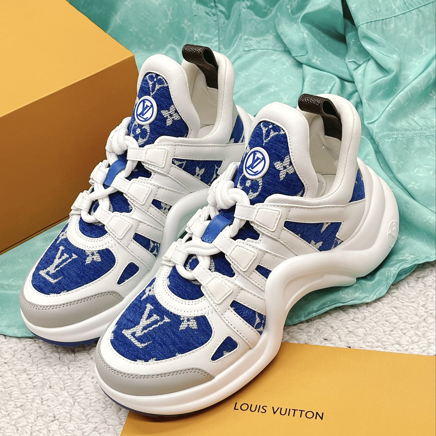 Louis Vuitton LV Archlight Sneaker     1AACTY - PerfectKickZ