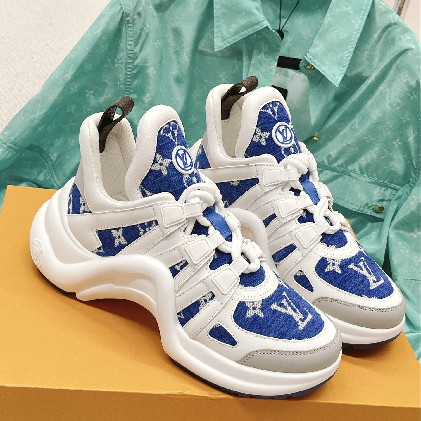 Louis Vuitton LV Archlight Sneaker     1AACTY - PerfectKickZ