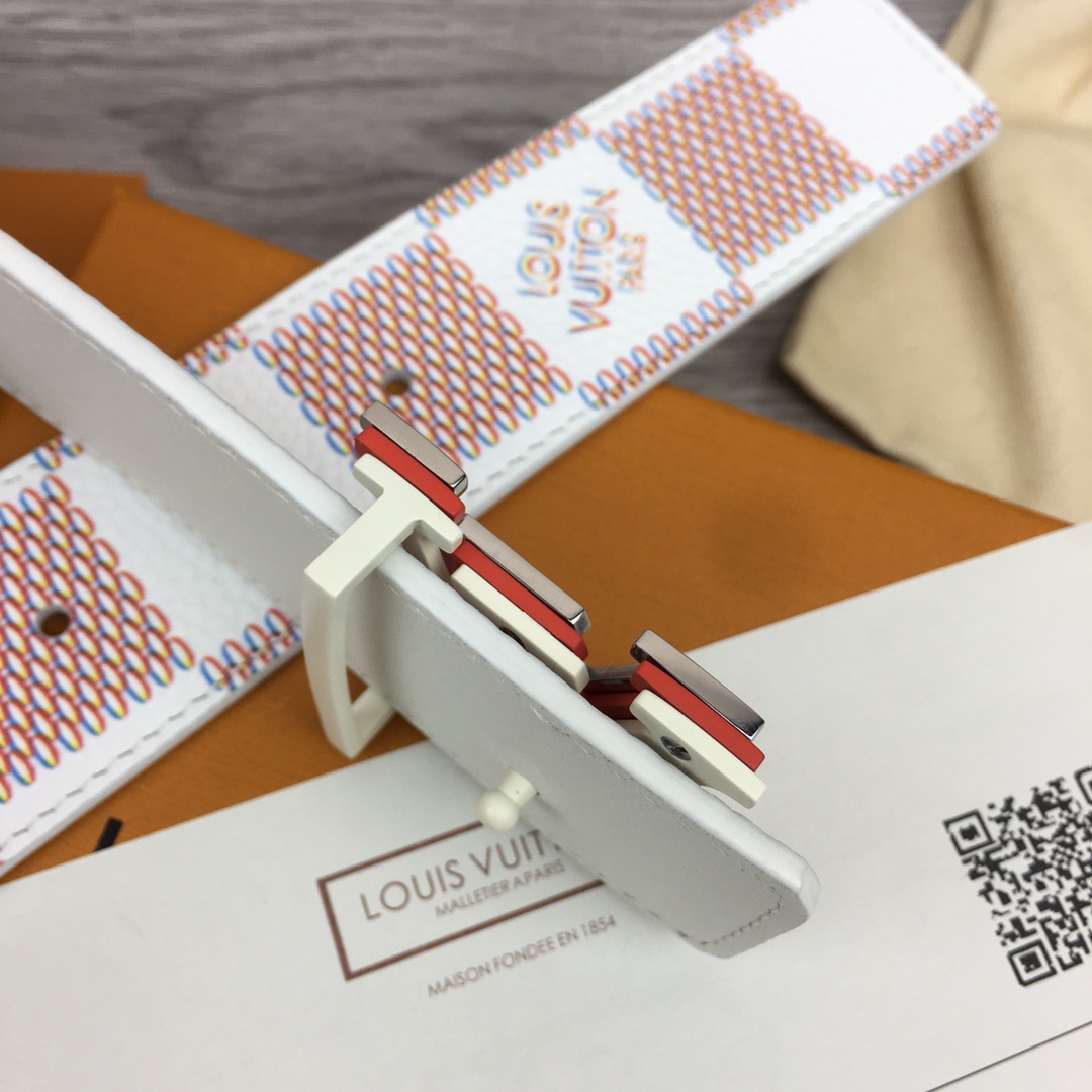 Louis Vuitton LV Optic 40MM Reversible Belt   M0556S - PerfectKickZ