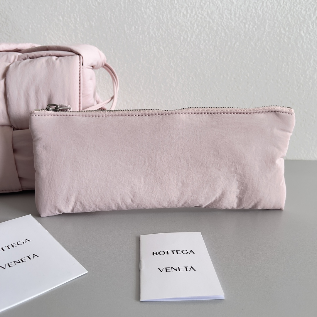 Bottega Veneta Padded Tech Cassette Padded Intreccio Nylon Cross-Body Bag(30-15-7.5cm) - PerfectKickZ