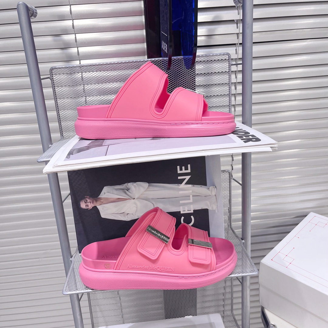 Alexander Mqueen Women's Hybrid Slide In Coral - PerfectKickZ