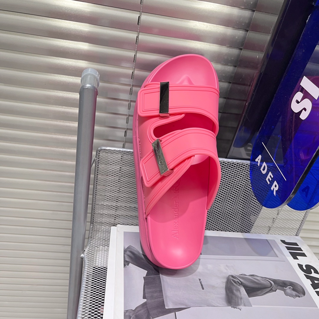 Alexander Mqueen Women's Hybrid Slide In Coral - PerfectKickZ