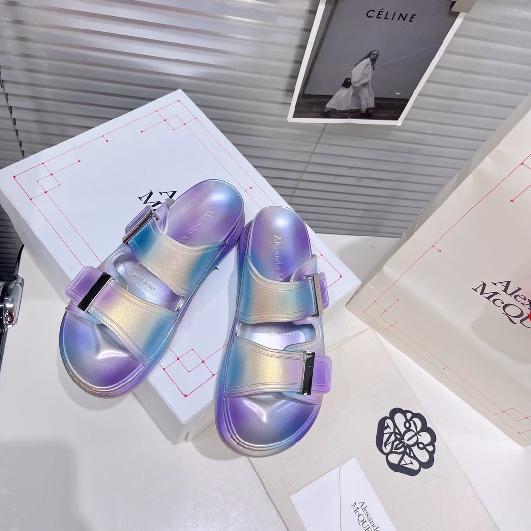 Alexander Mqueen Women's Oversized Hybrid Slide In Silver - PerfectKickZ