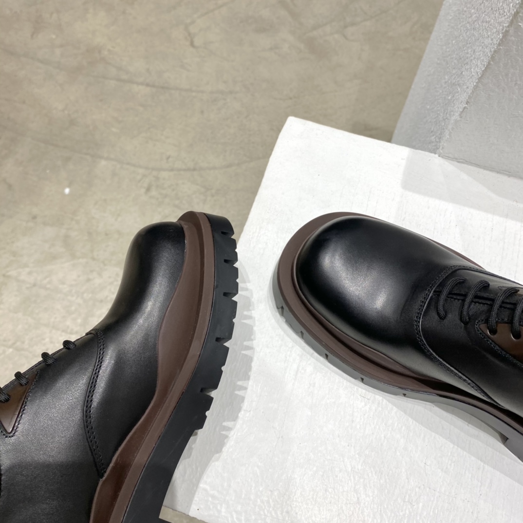 Bottega Veneta Vegetally-Tanned Leather Lace-Up Shoes - PerfectKickZ