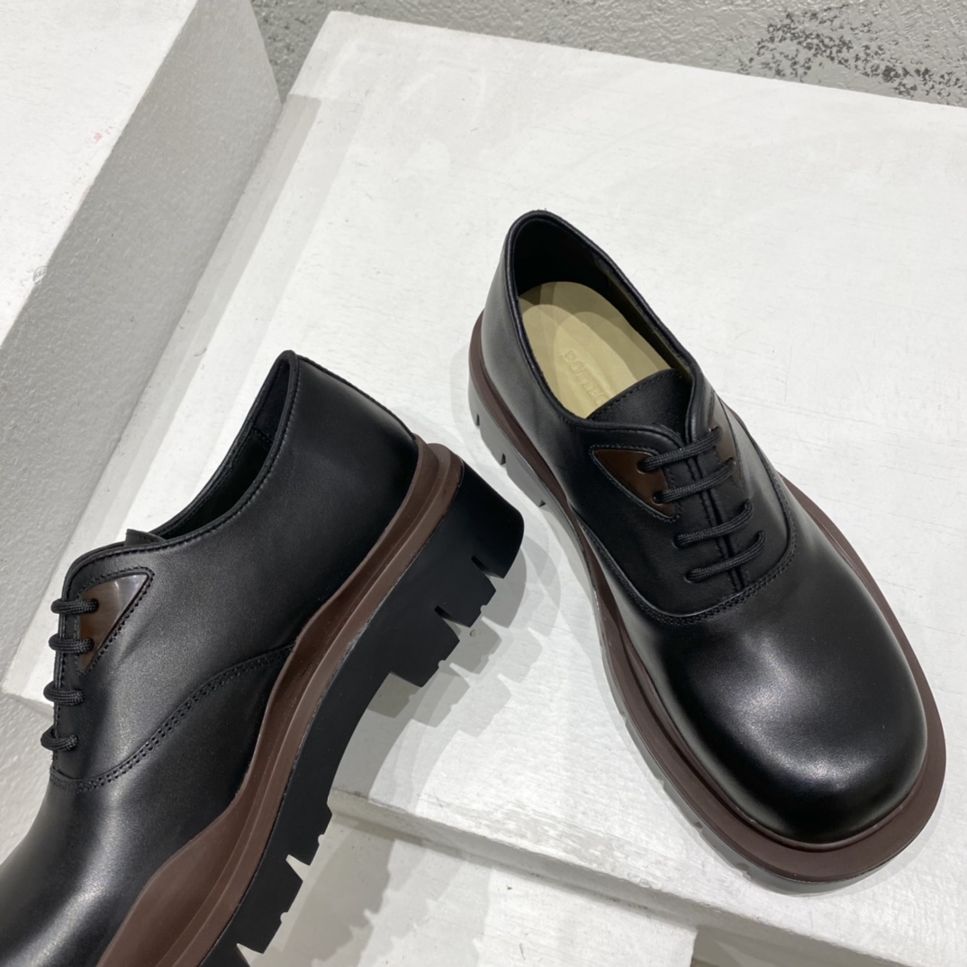 Bottega Veneta Vegetally-Tanned Leather Lace-Up Shoes - PerfectKickZ