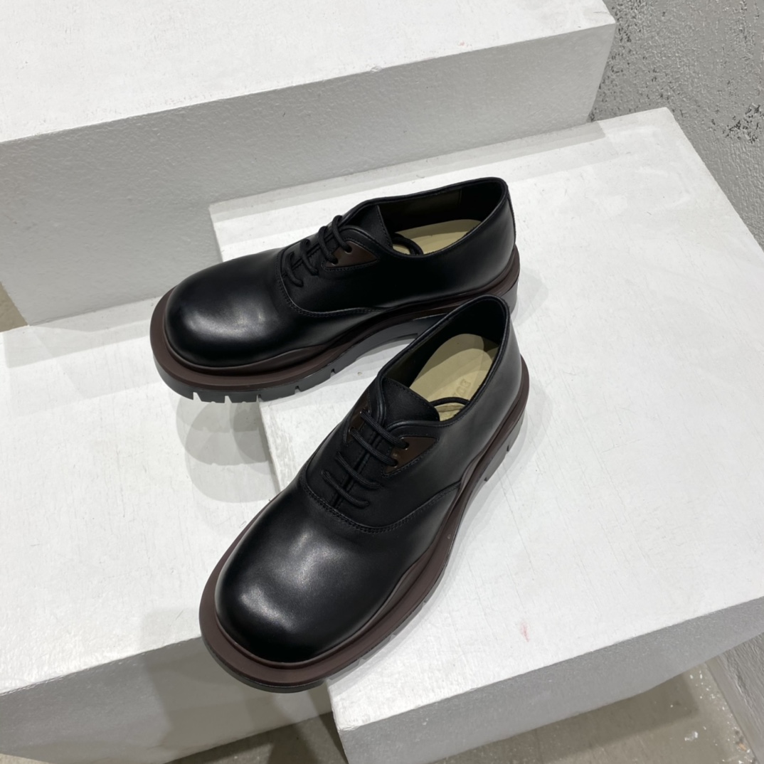 Bottega Veneta Vegetally-Tanned Leather Lace-Up Shoes - PerfectKickZ