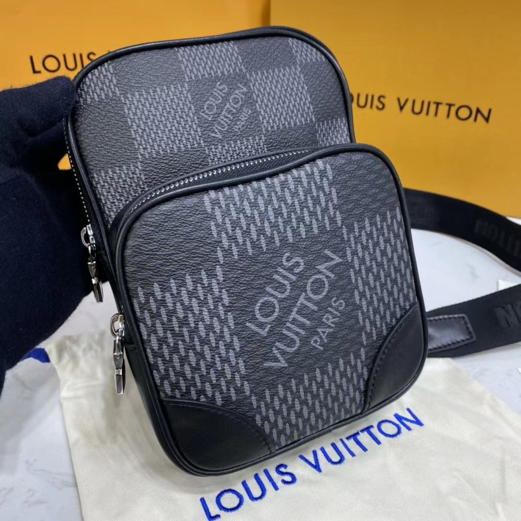 Louis Vuitton Amazone Sling Bag(17-21-6cm) - PerfectKickZ