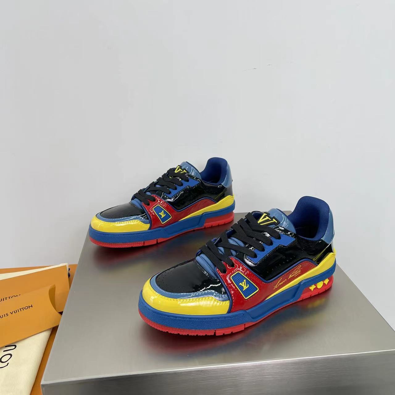 Louis Vuitton LV  Trainer Sneaker       1A9JU6 - PerfectKickZ