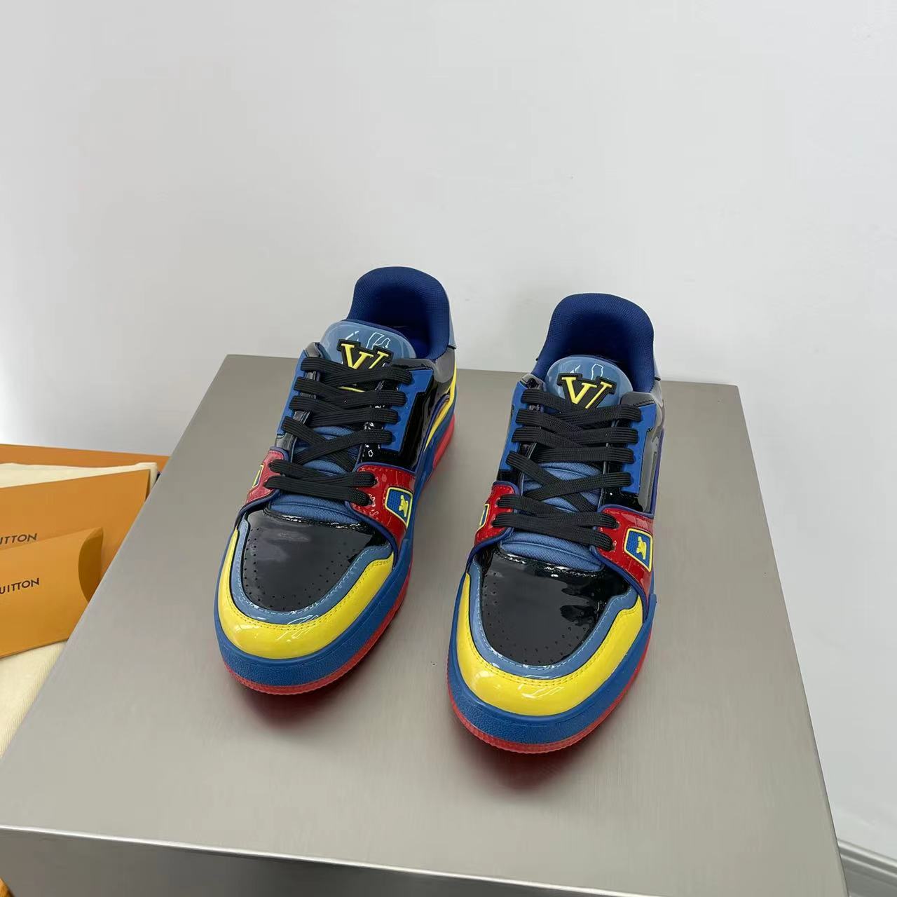 Louis Vuitton LV  Trainer Sneaker       1A9JU6 - PerfectKickZ
