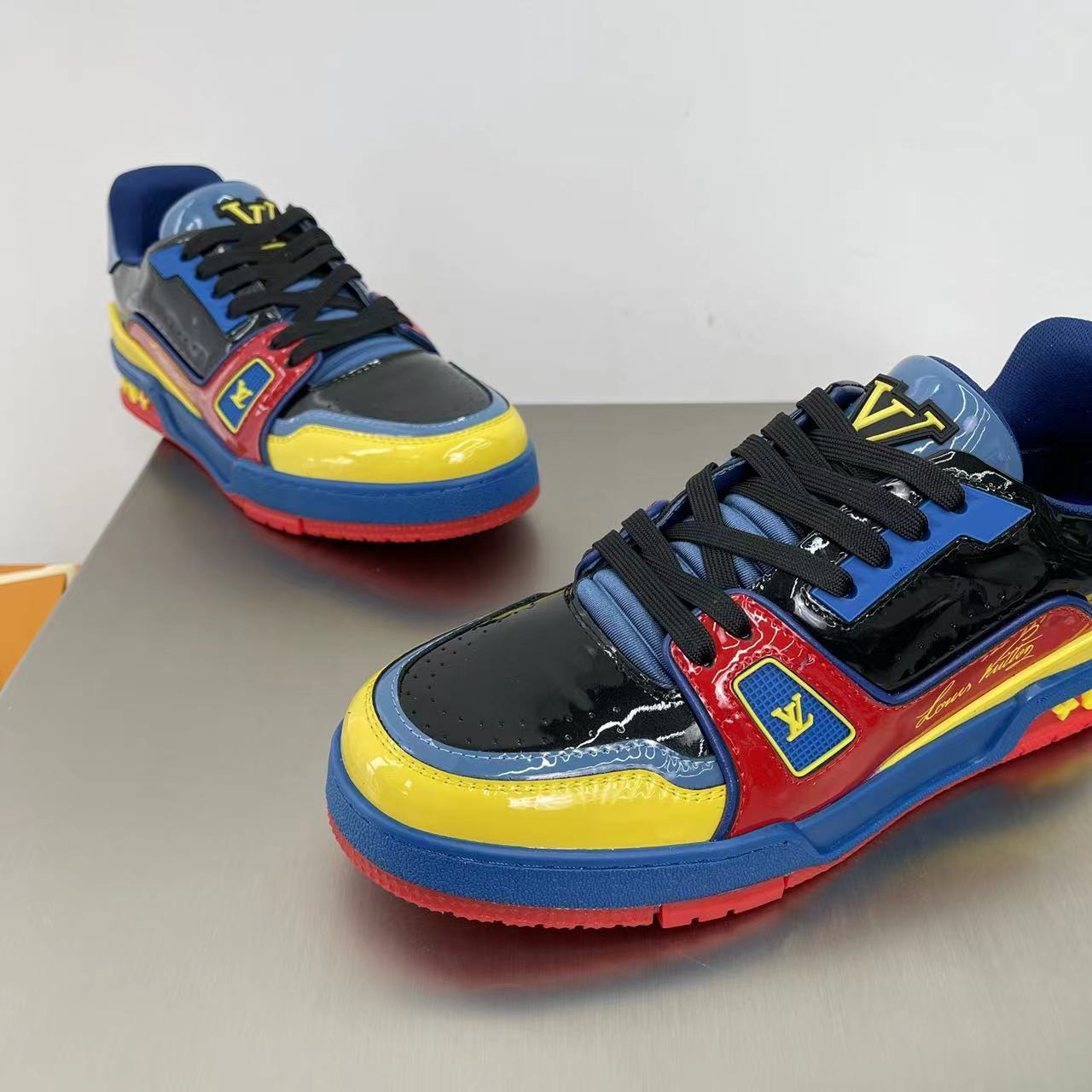 Louis Vuitton LV  Trainer Sneaker       1A9JU6 - PerfectKickZ