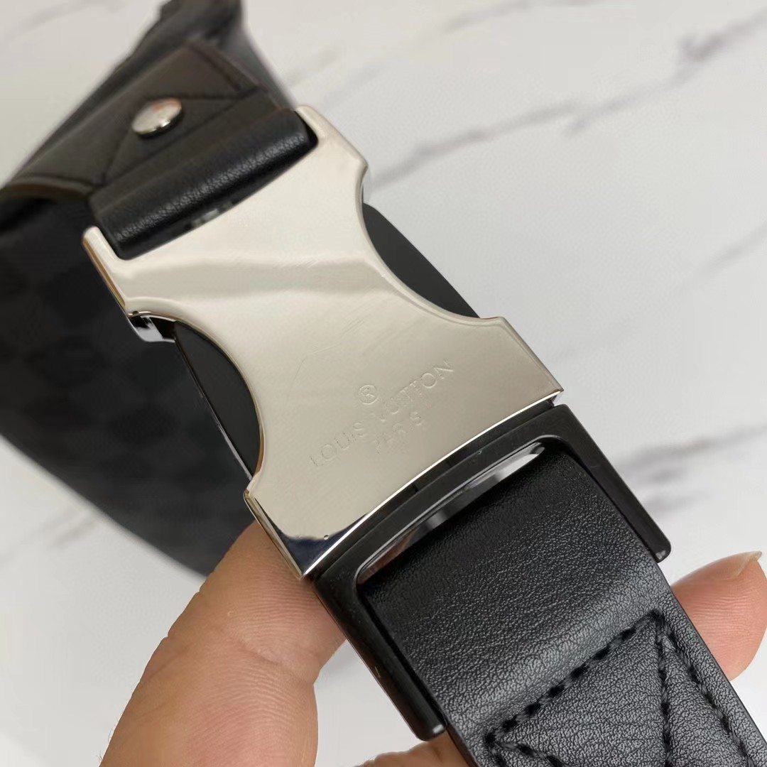 Louis Vuitton Campus Bumbag(26-13-7cm) - PerfectKickZ