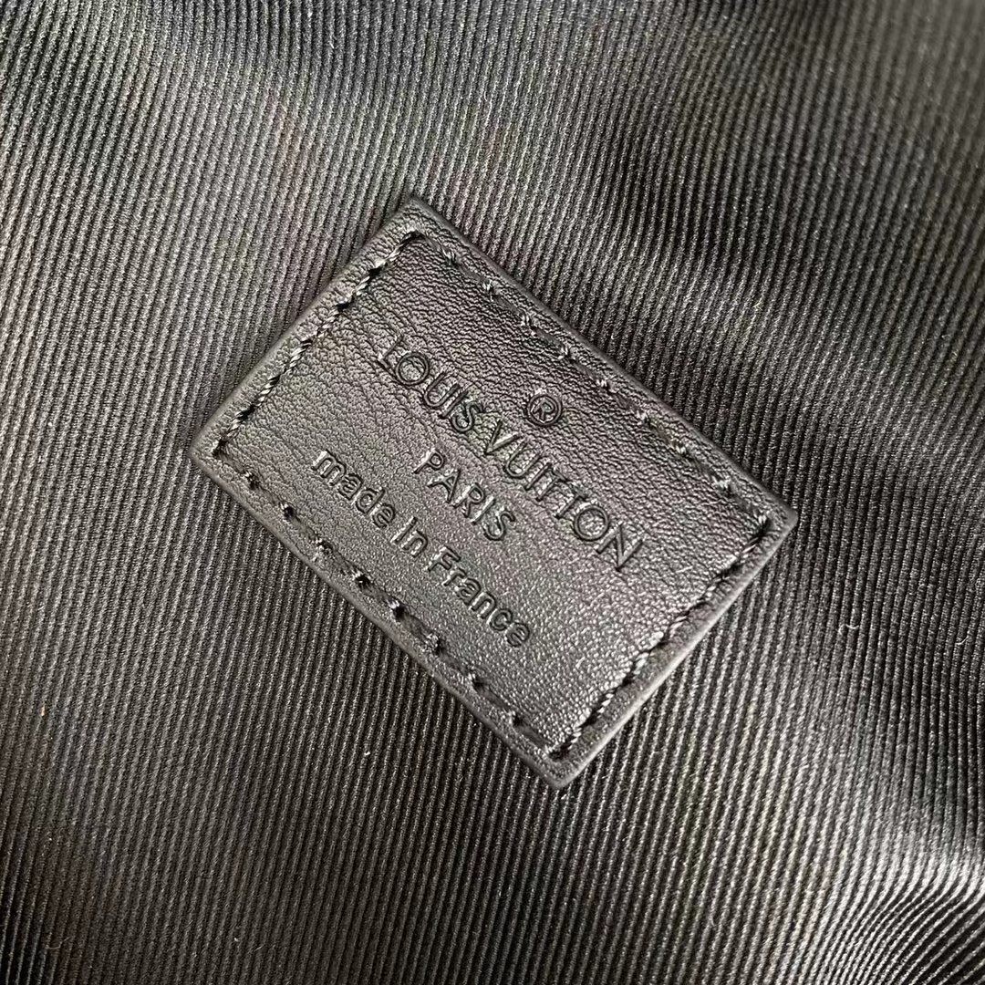 Louis Vuitton Campus Bumbag(26-13-7cm) - PerfectKickZ