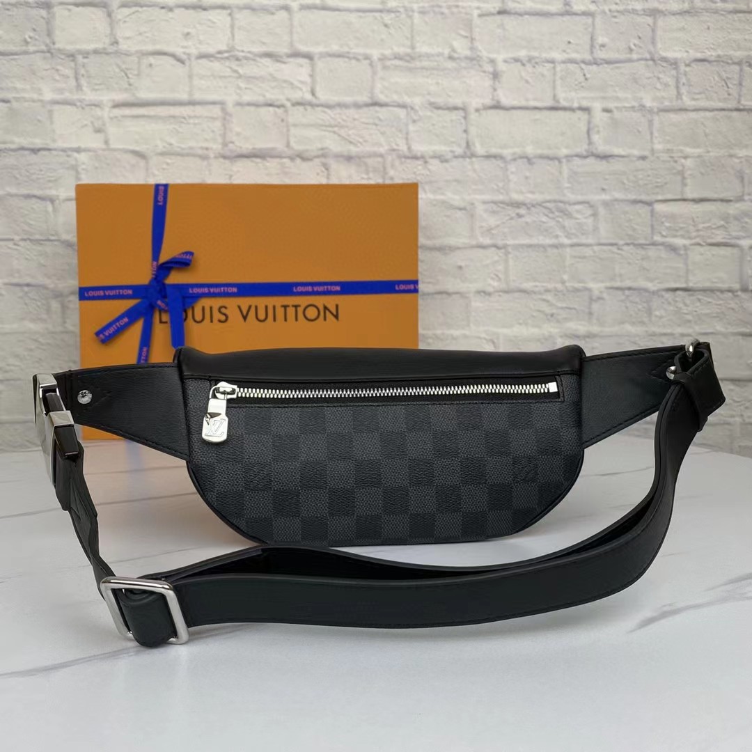 Louis Vuitton Campus Bumbag(26-13-7cm) - 