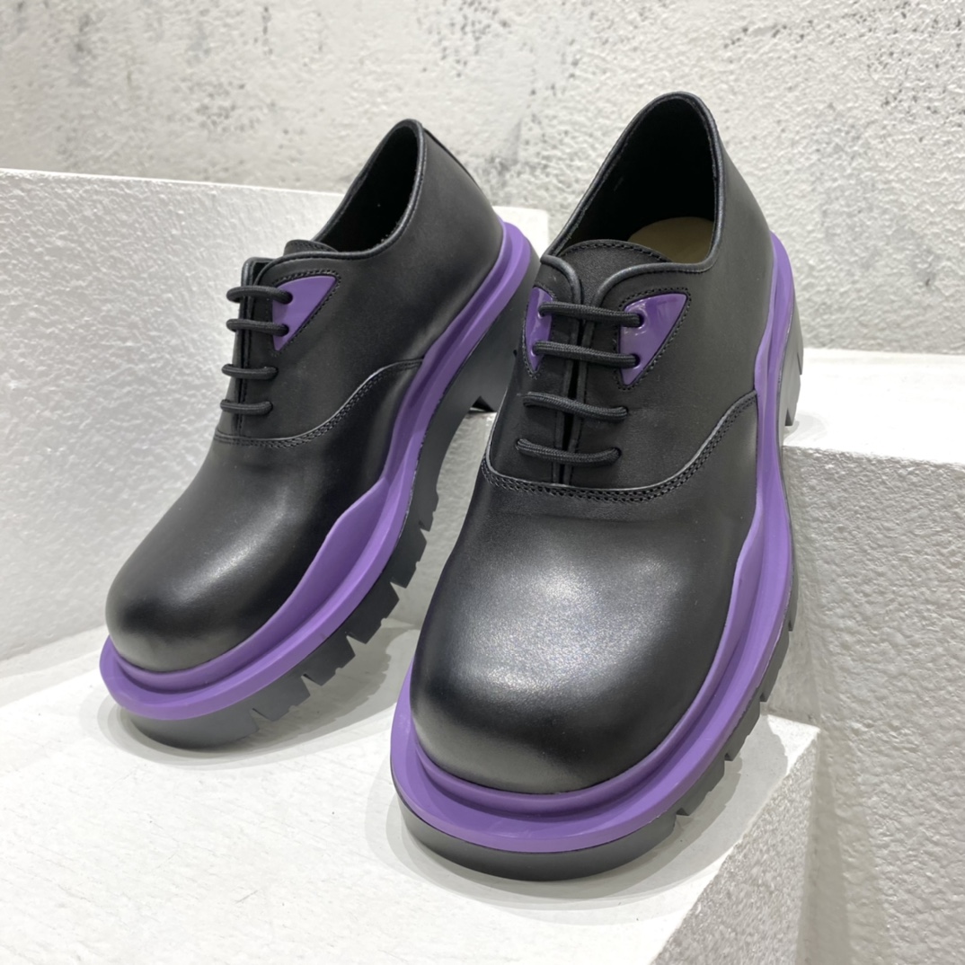 Bottega Veneta Vegetally-Tanned Leather Lace-Up Shoes - PerfectKickZ