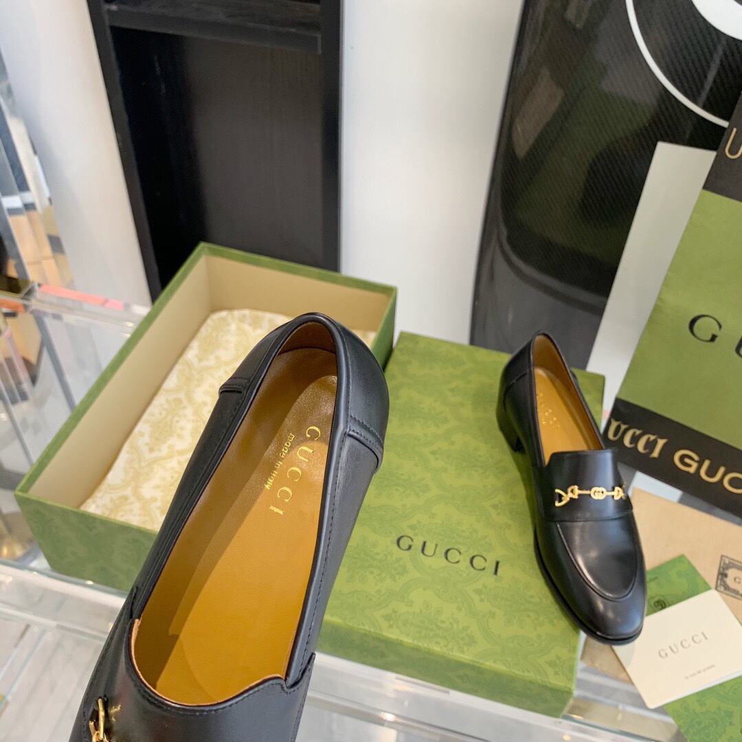 Gucci Women's Loafer With Horsebit - 