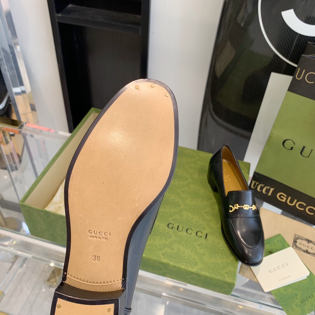 Gucci Women's Loafer With Horsebit - 